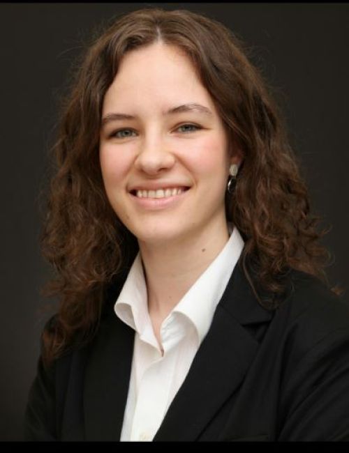 Portrait Tutorin Katharina